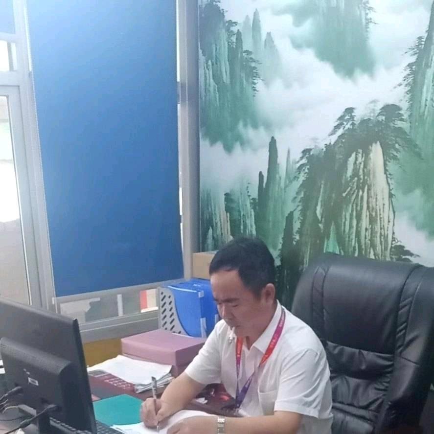 王兵，公司副总