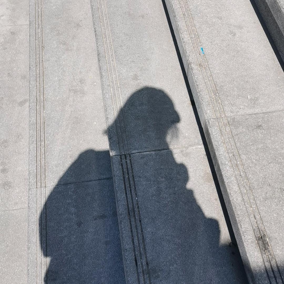 22不二鸭ʕ•ᴥ•ʔ