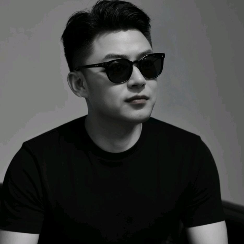 A.吾悦高调纯K  奕康