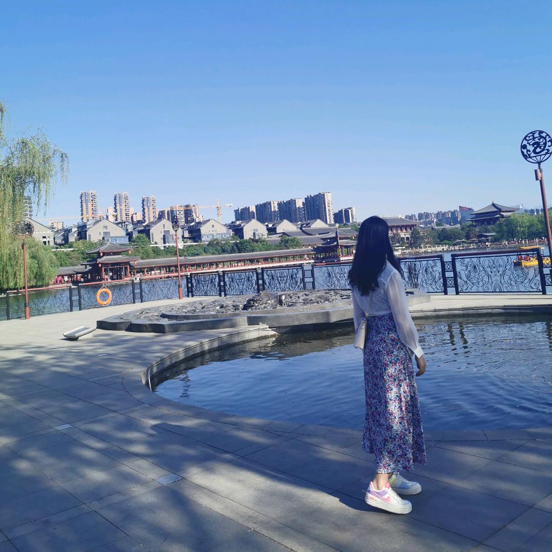 不想上班的小李