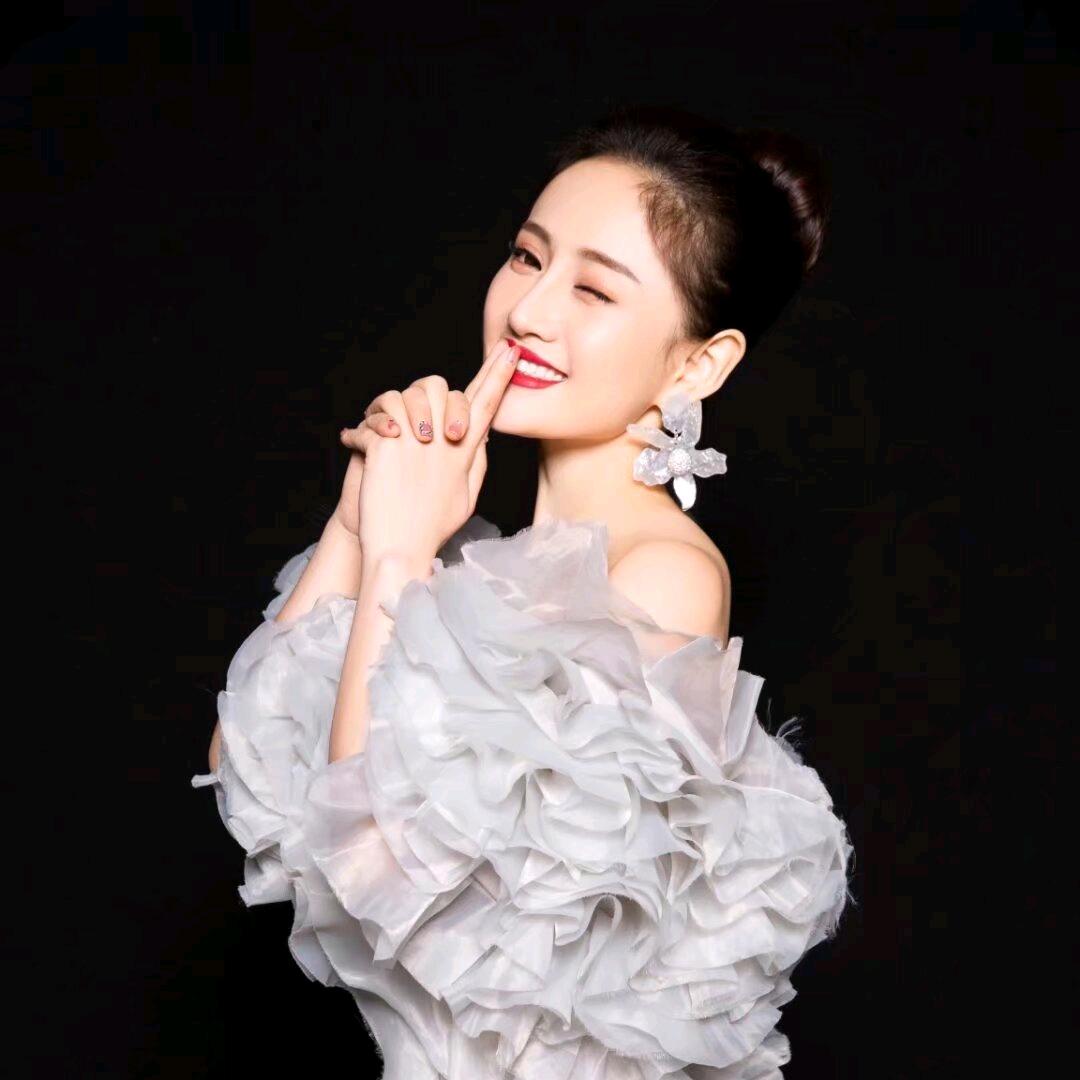 辰淼淼（中午11点开播）