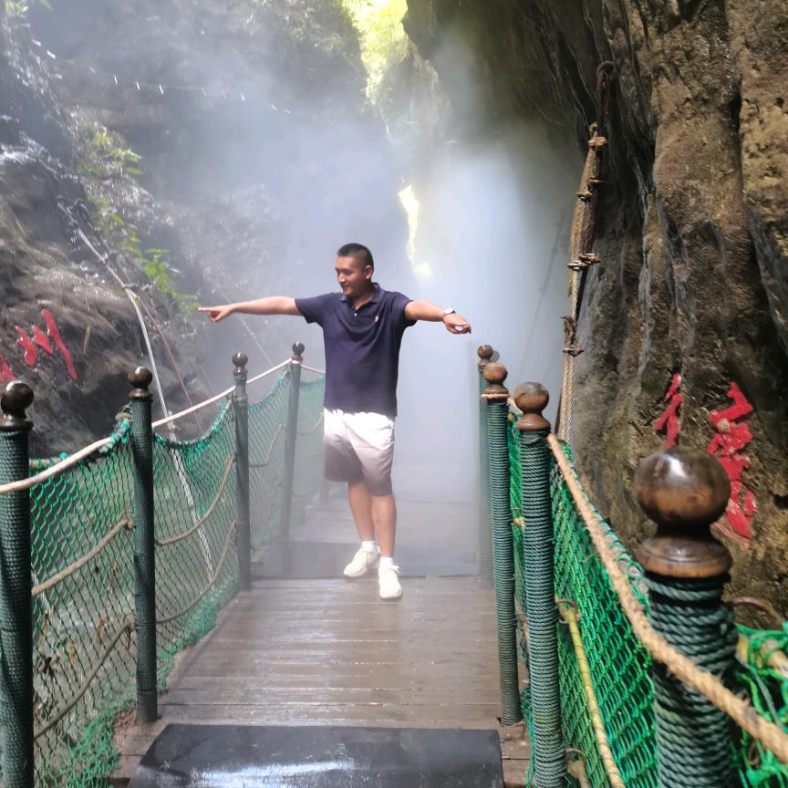 黑仔（凌晨 2:30）