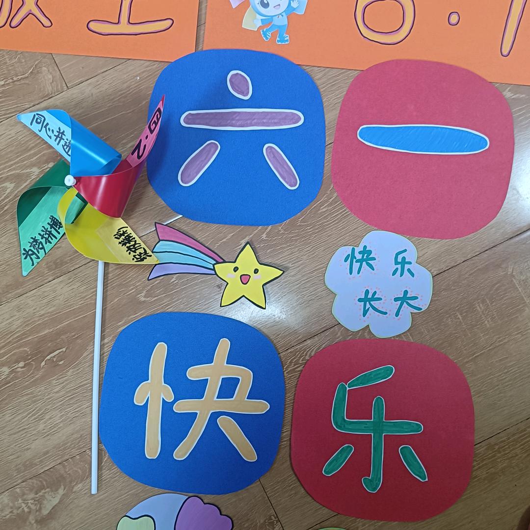 哭哭哭哭哭不哭哭落寞摸摸摸摸头像
