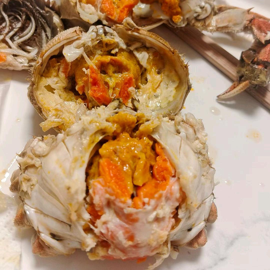 不爱吃蟹黄🦀