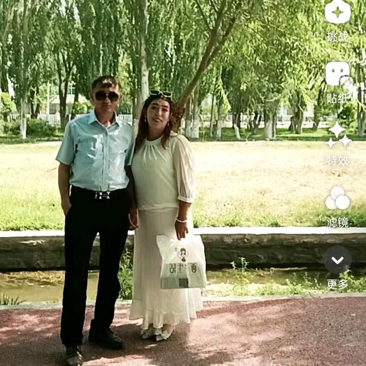 👩👩