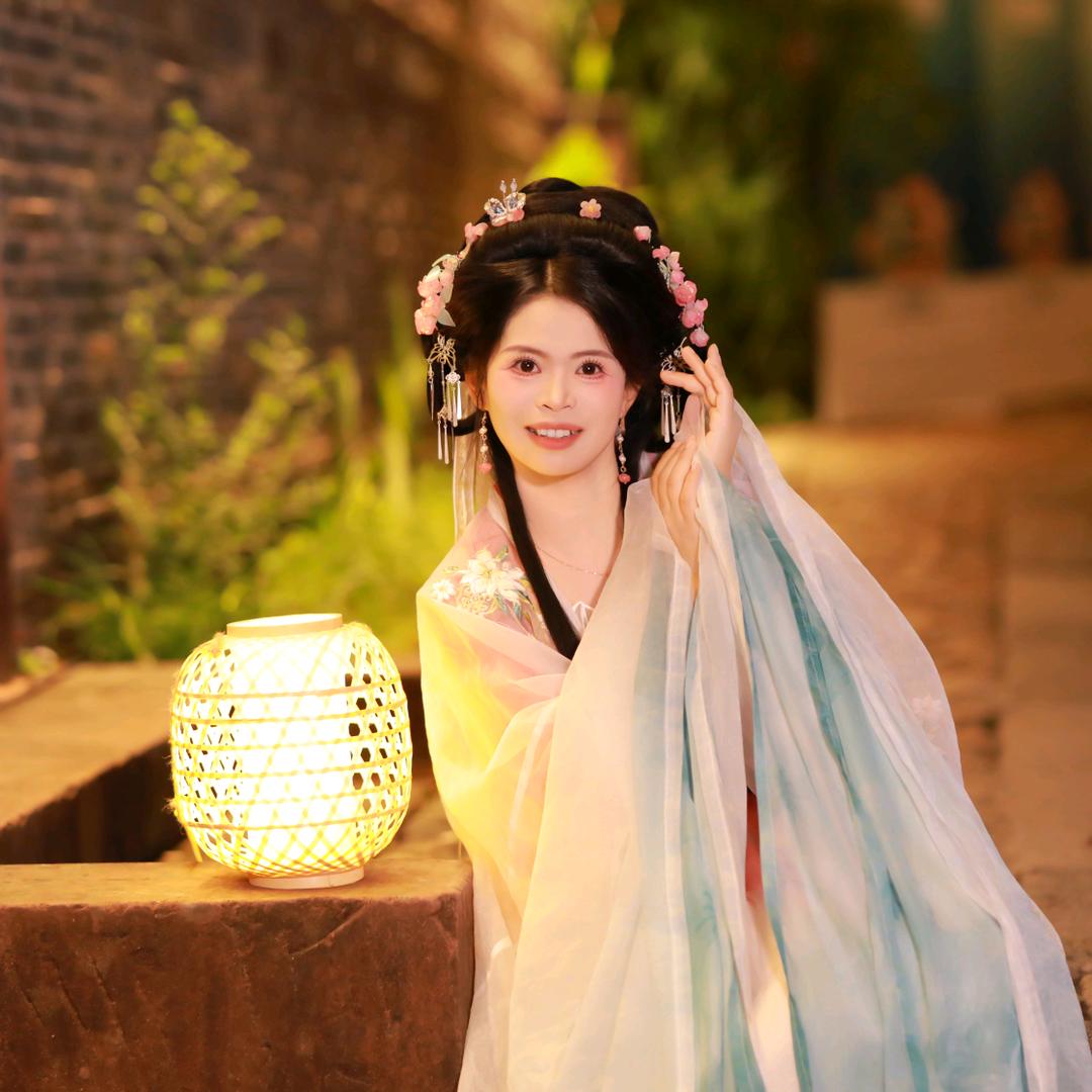 惹不起的女神♛