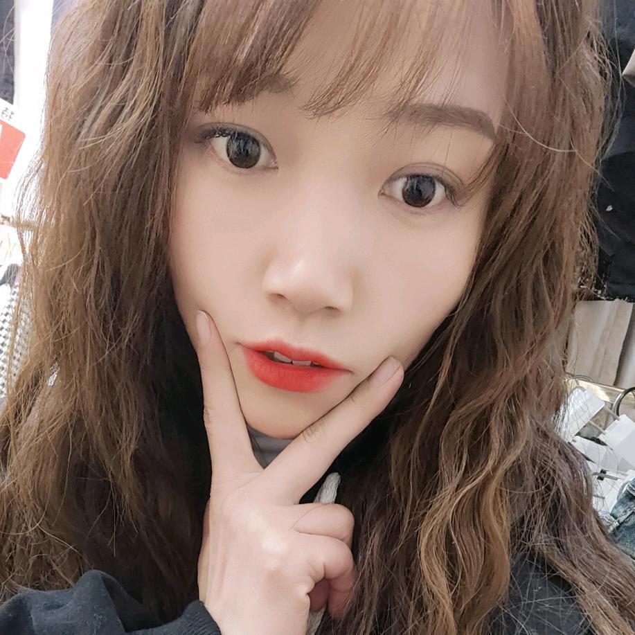 襄阳航空路民发二楼阿凡卓莹莹