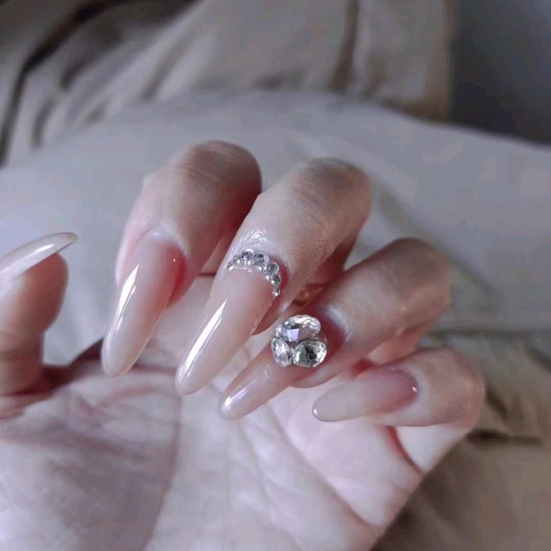 赫喜美甲美睫店