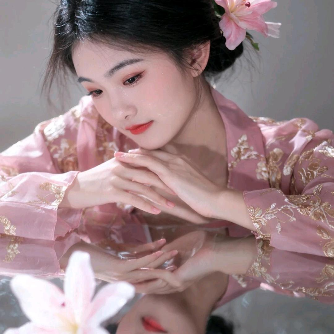 谢谨谨