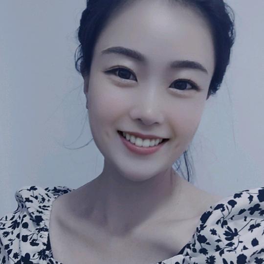 （搬砖小姐姐）