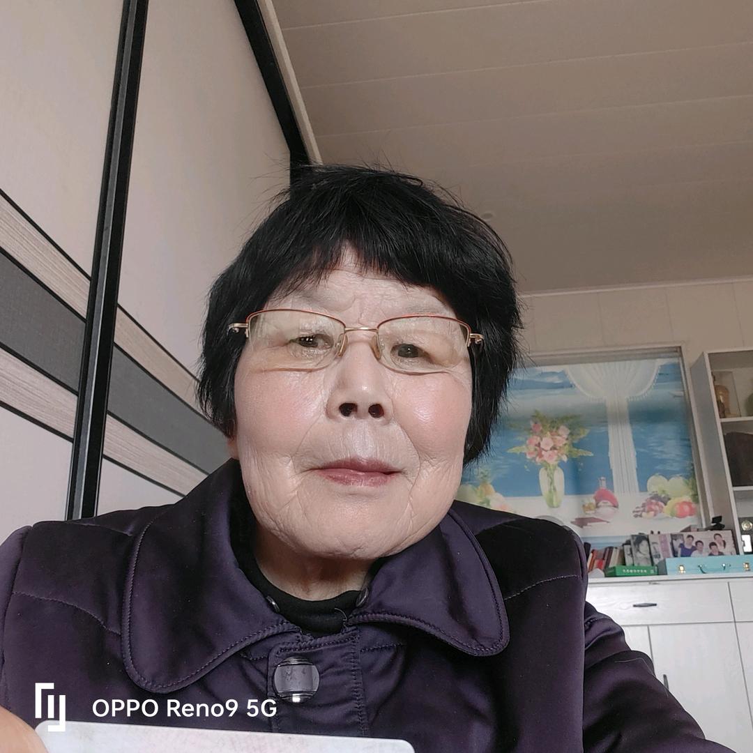 英英给你们带来快乐