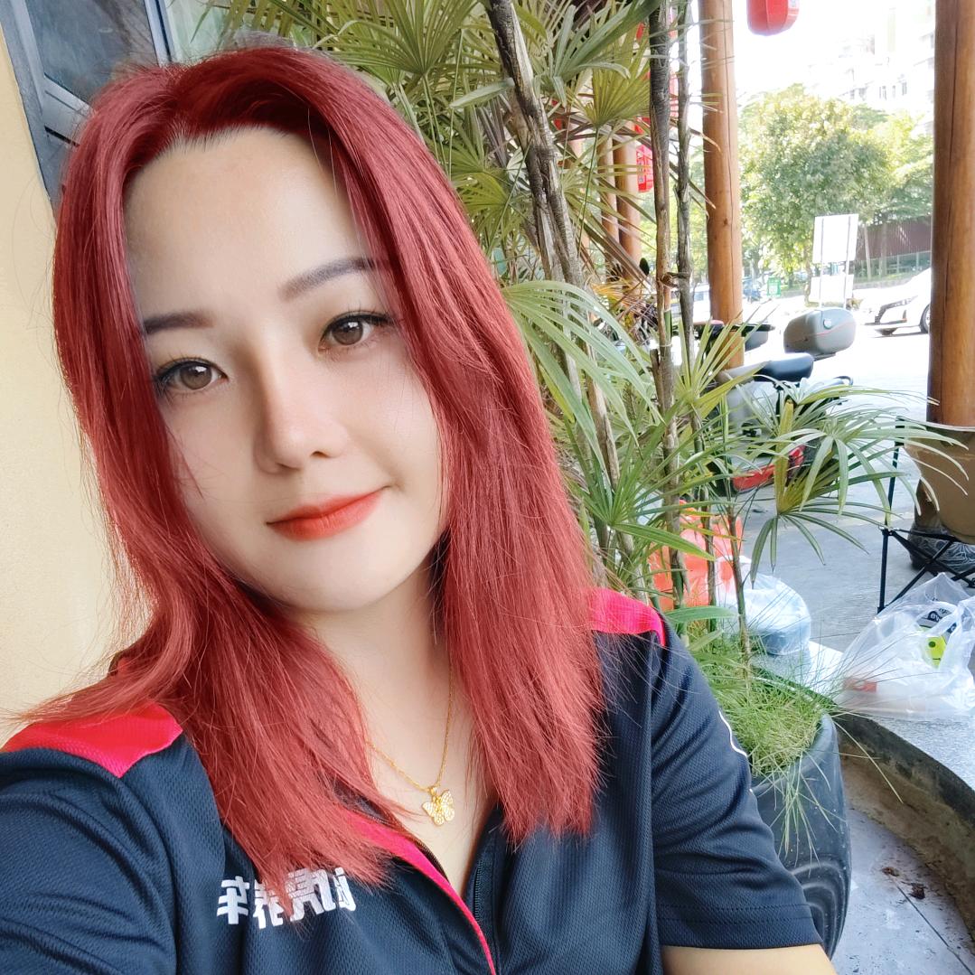 多愁善感的中年少妇