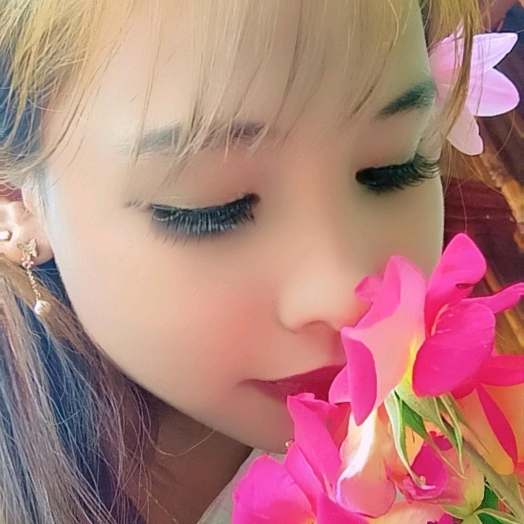 ♥ ကိုကိုချစ်တယ် Htay