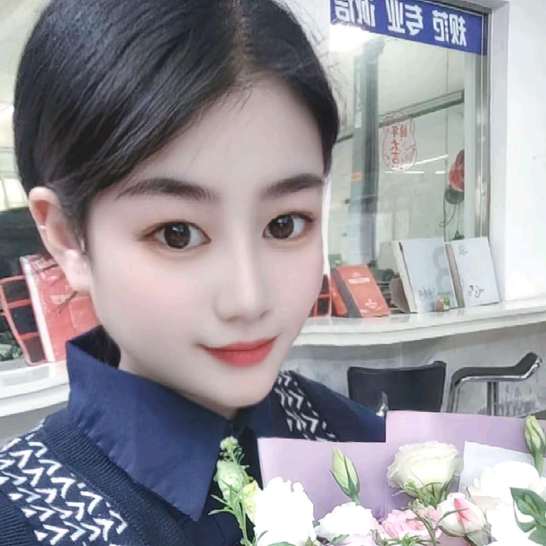 ⍨樊事靠໊🌸自己✨
