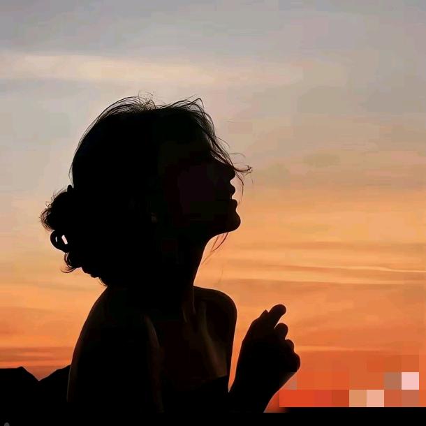 天青色等烟雨……