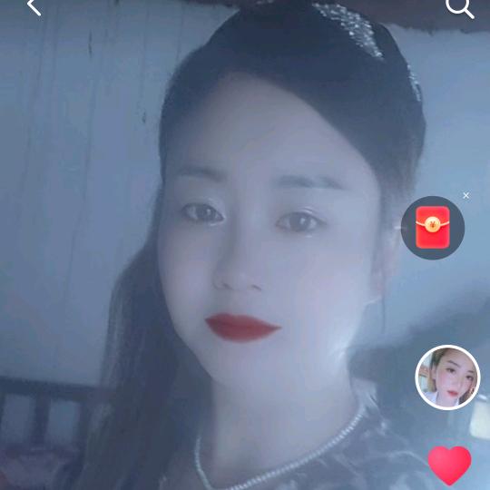 小雨在外面等着