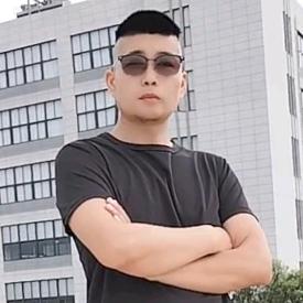 墨镜哥(情伤过度)