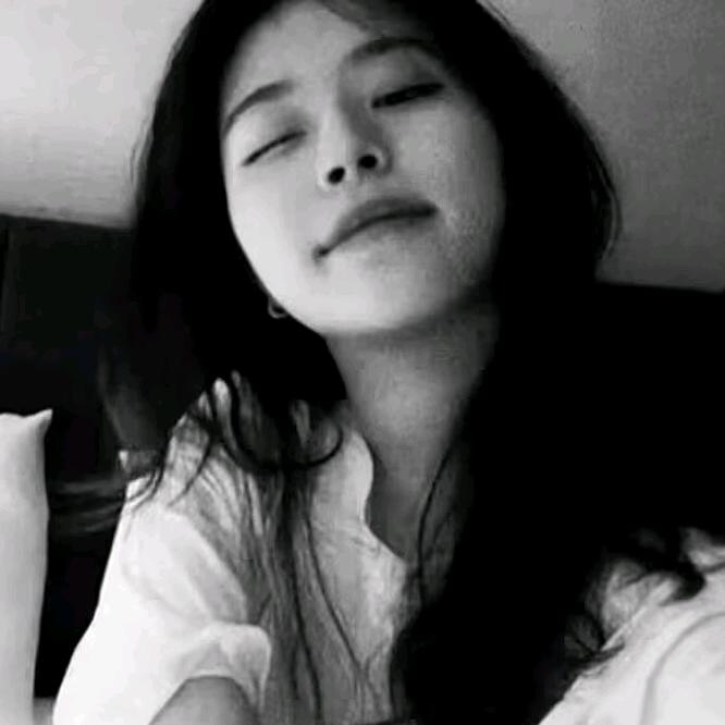 ^小 情 緒.🖇️