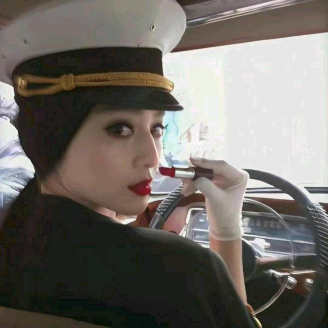 小雨妖妖.