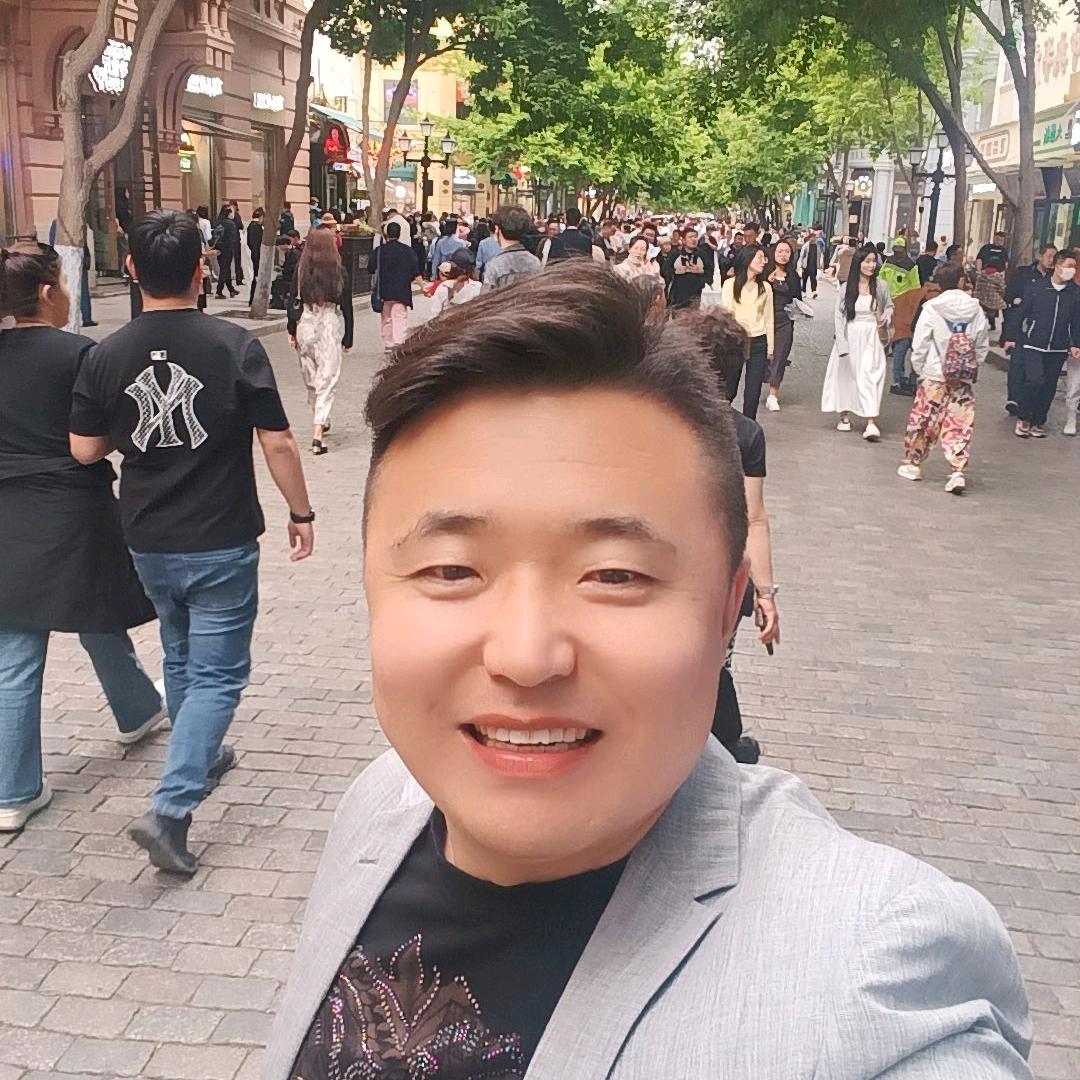 张伟，迷一样的男人