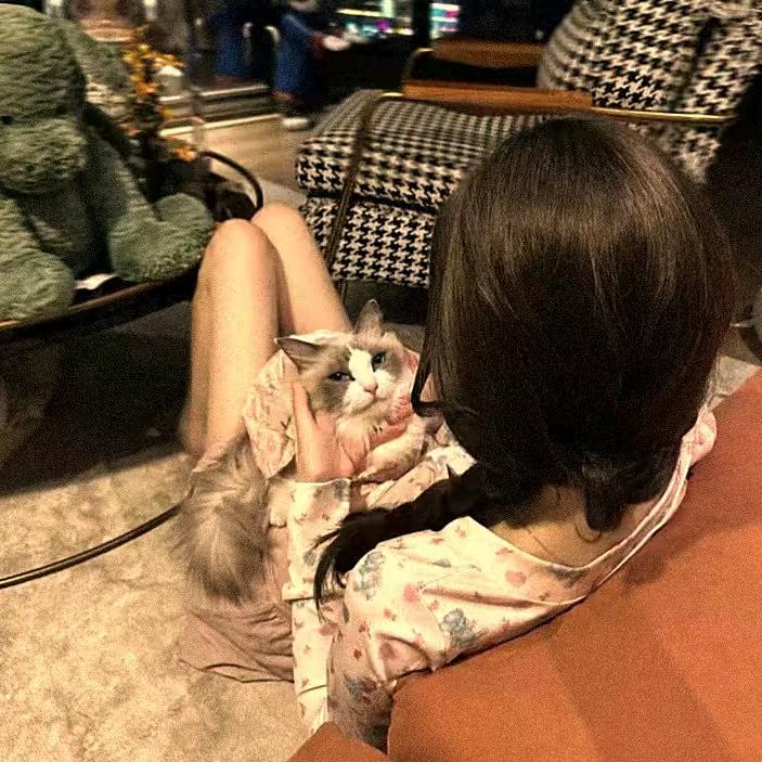 小 鼠 妹