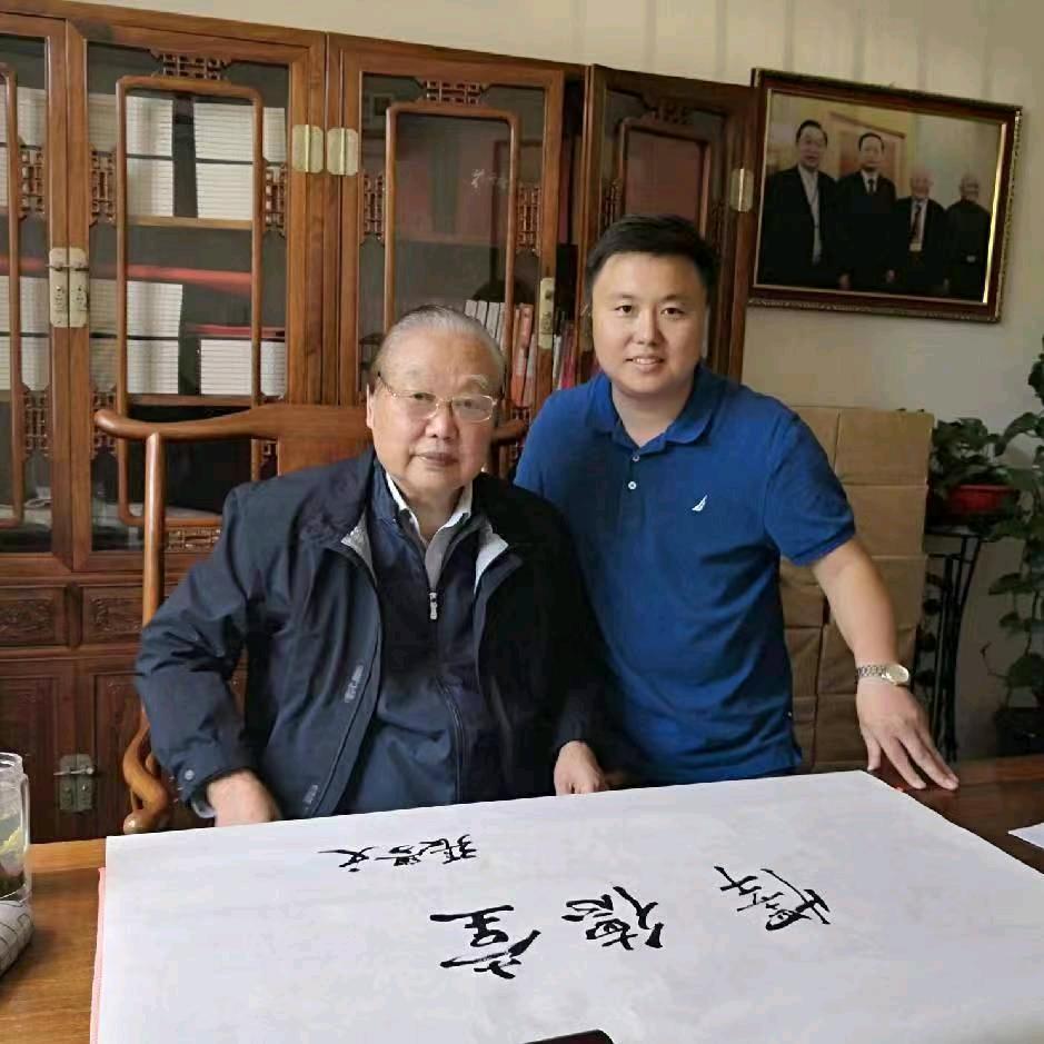 颐德悬壶