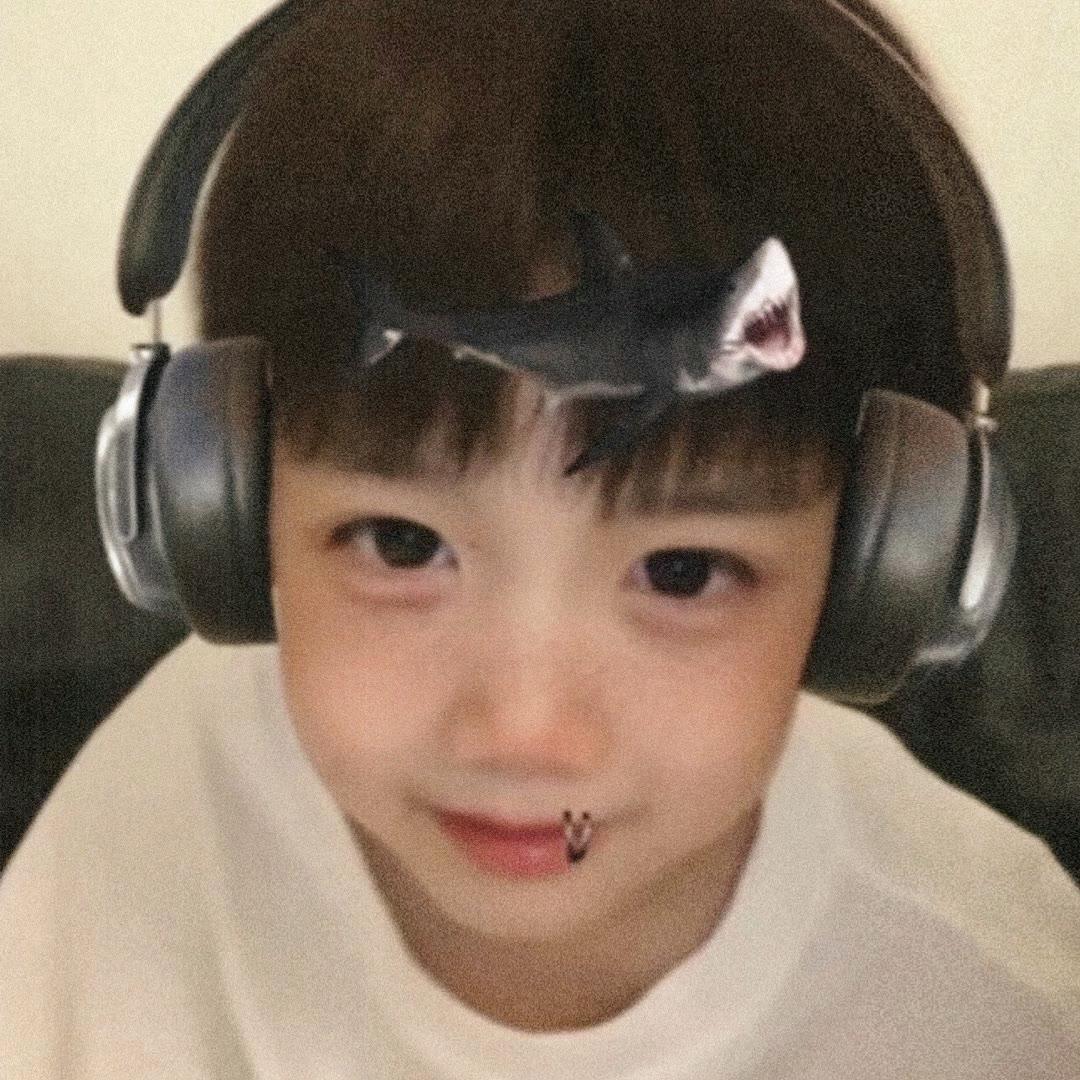 爱吃烤鸡腿🍗头像
