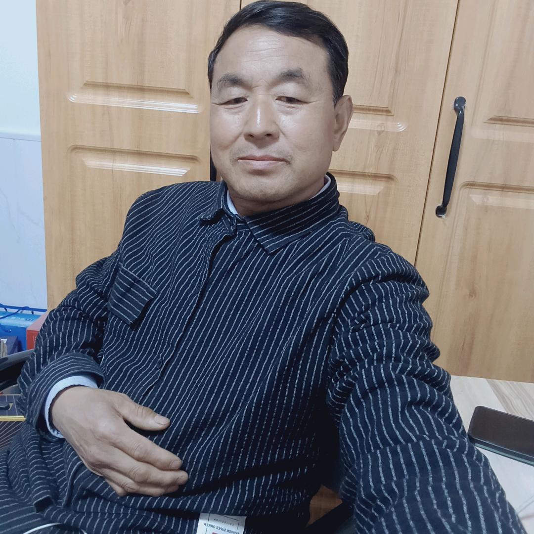 老王唱歌
