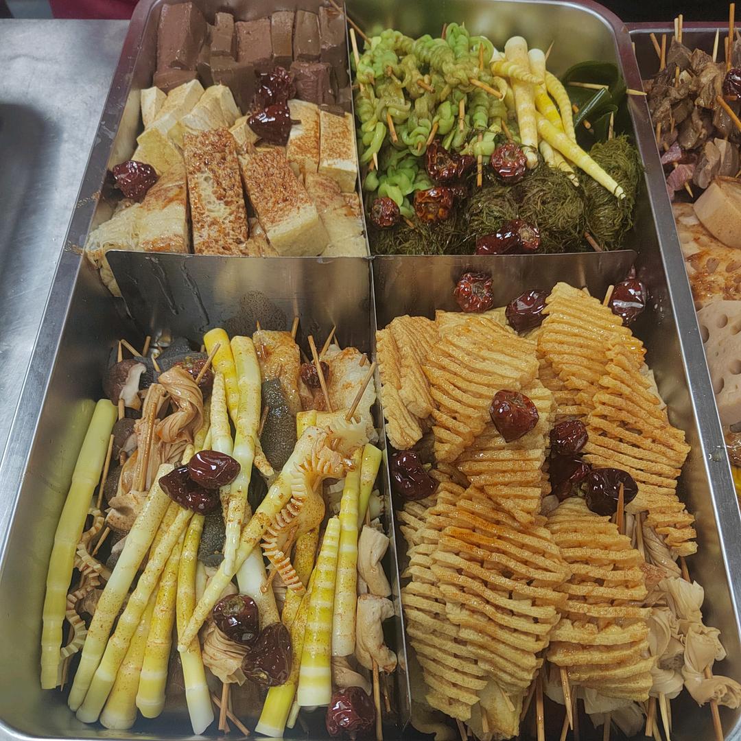 稷山螺蛳粉牛杂麻辣烫稷王广场红绿灯南一点