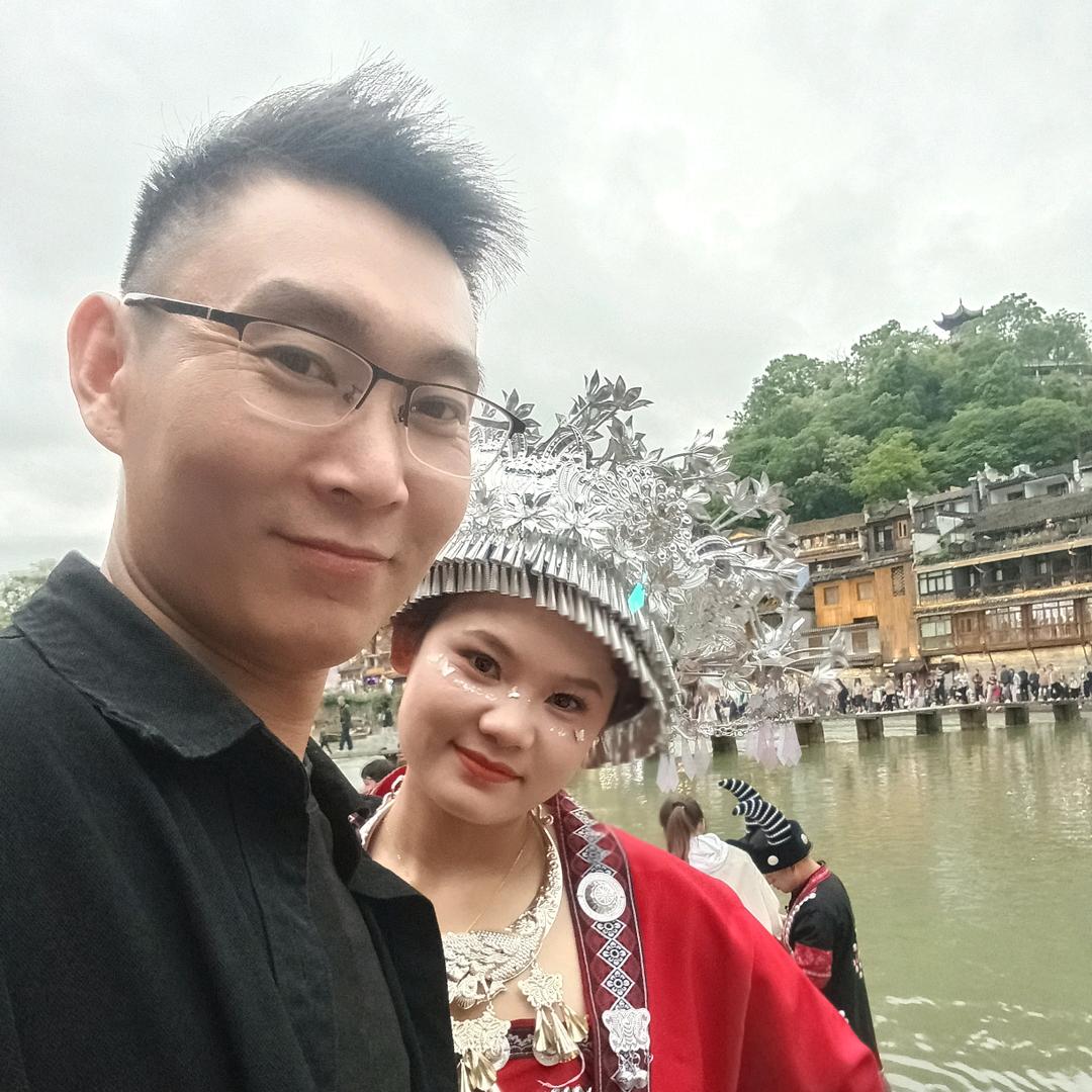 《颜》