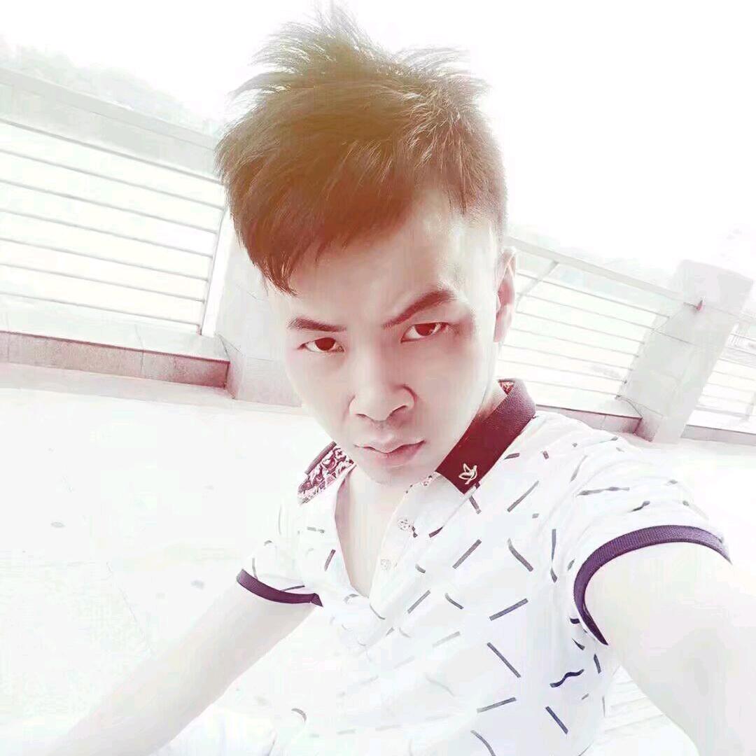 摆摊卖饭只为见你一面