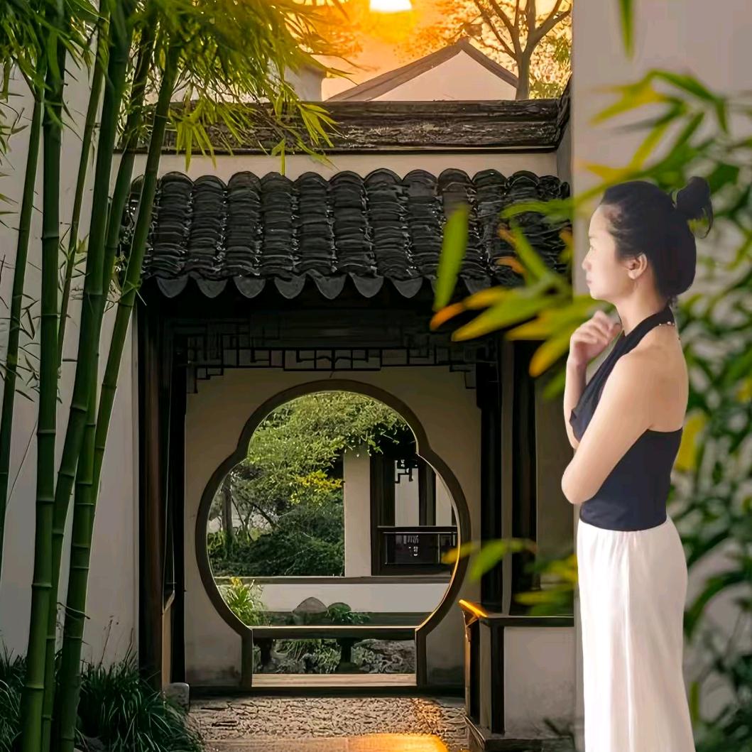 哭泣的丑小鸭