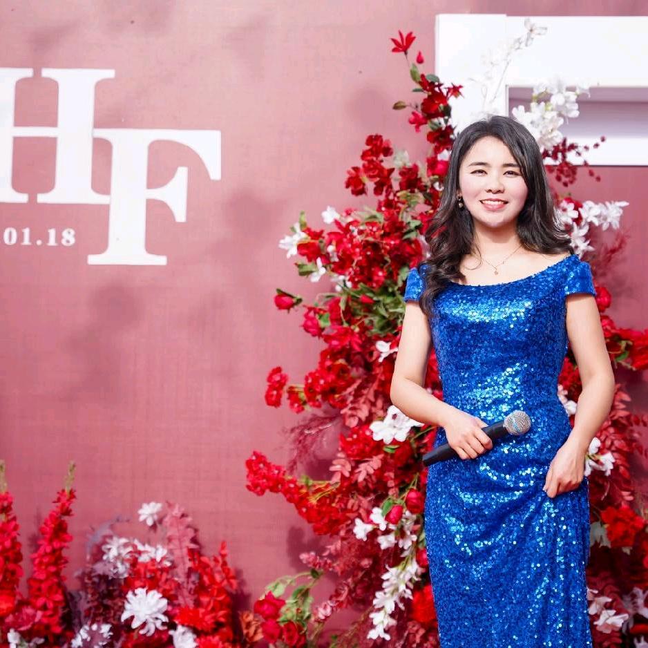 卓言在贵州黔南做婚庆做主持