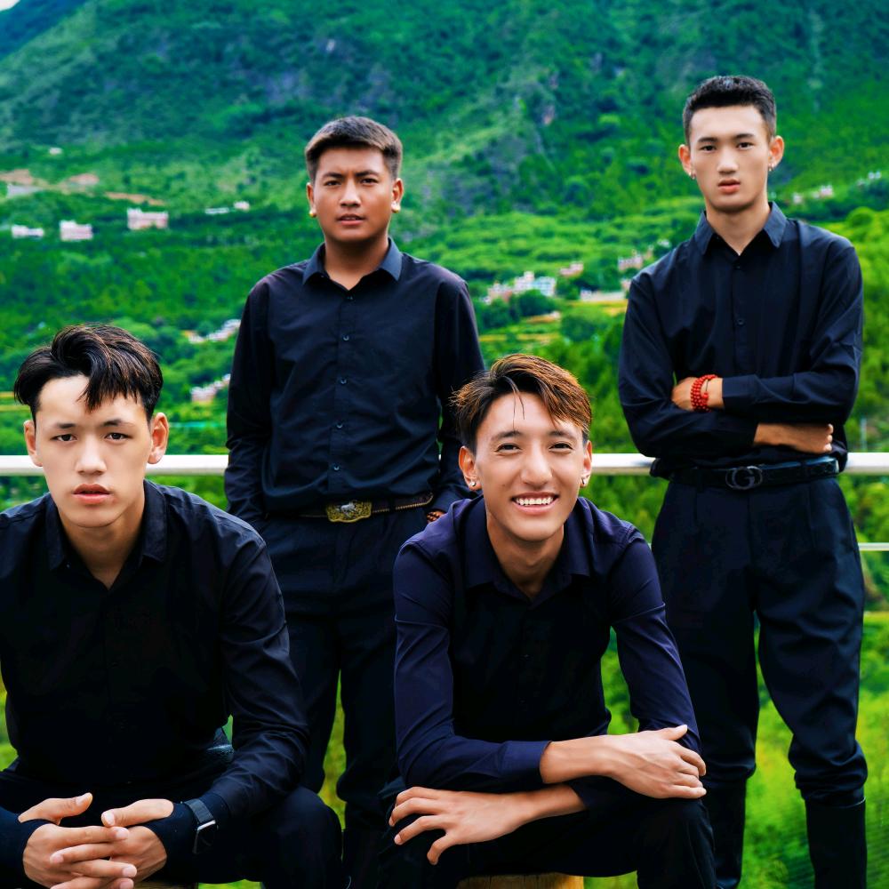 康巴男团B团