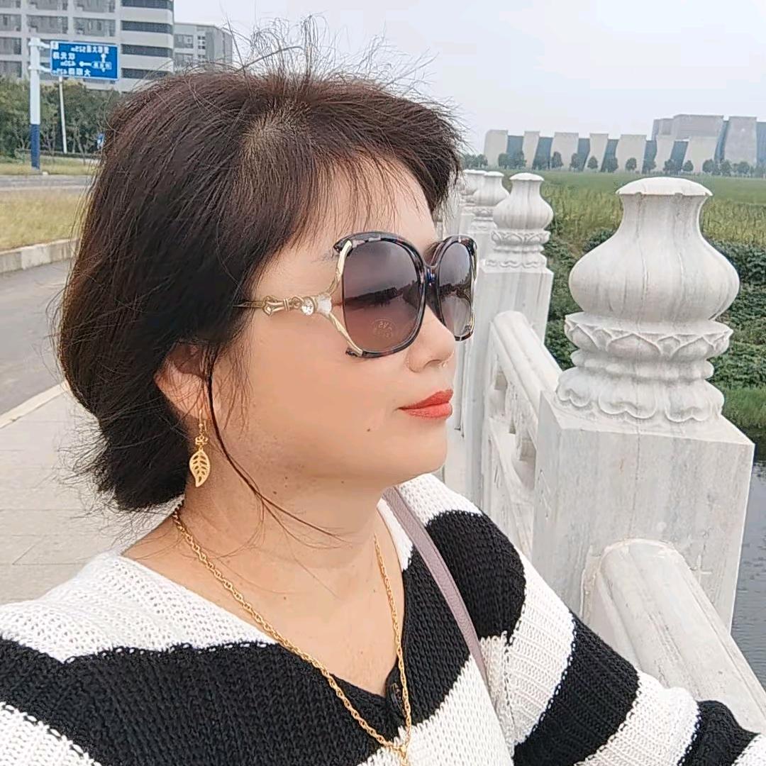 蓝天白云🌹🐅🌹🌹🍎🍎🍎🍎