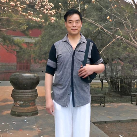 李明江∨信LmJ4157084