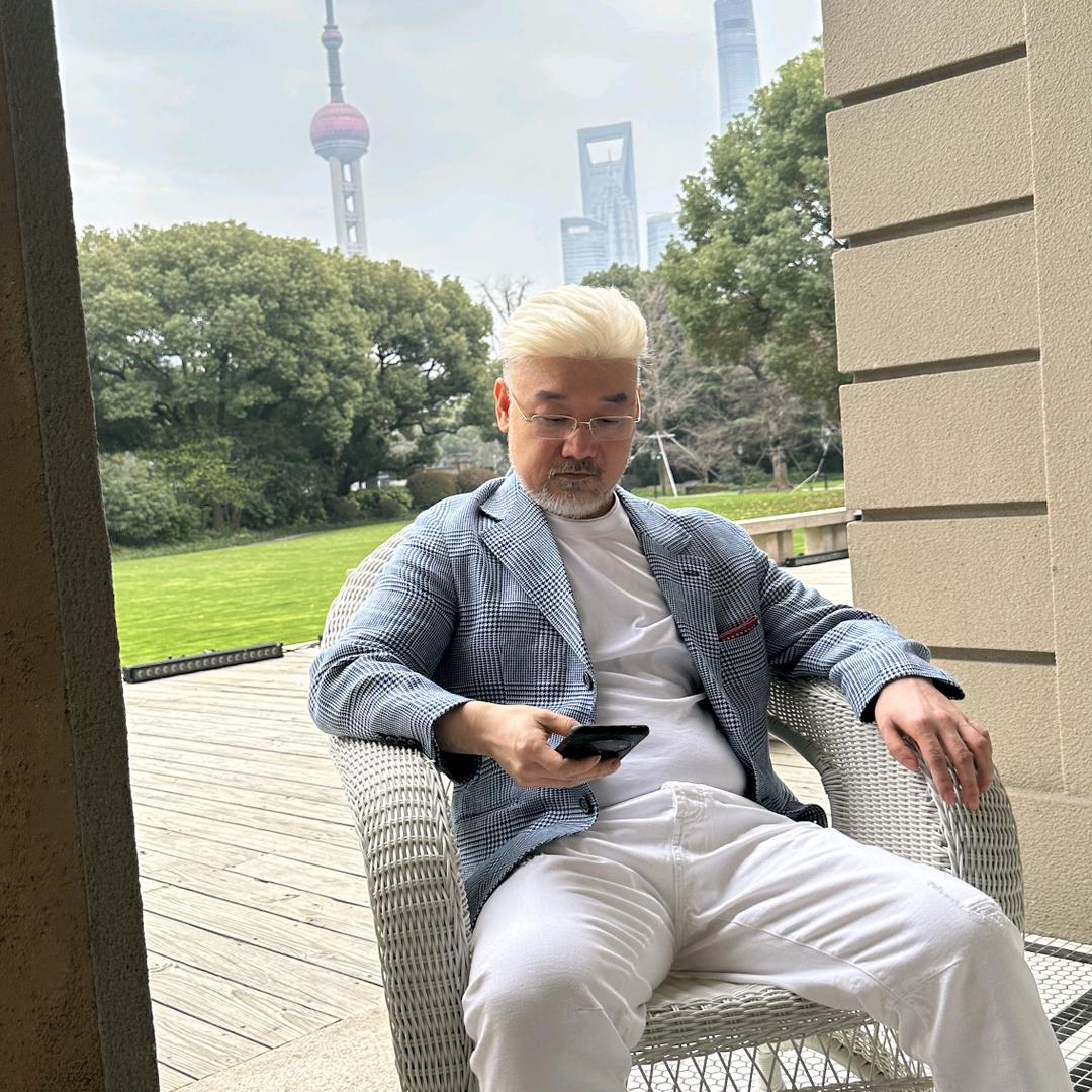 谷爷Johnson