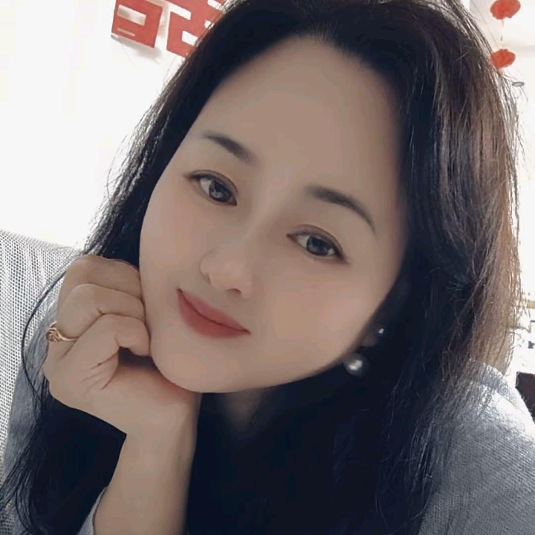 微微一笑(三轮车篷厂家)