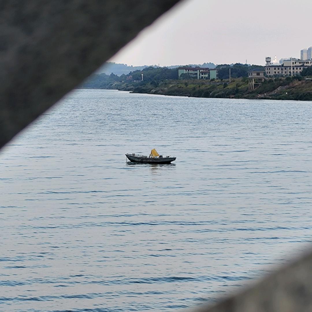 不想说话就算了