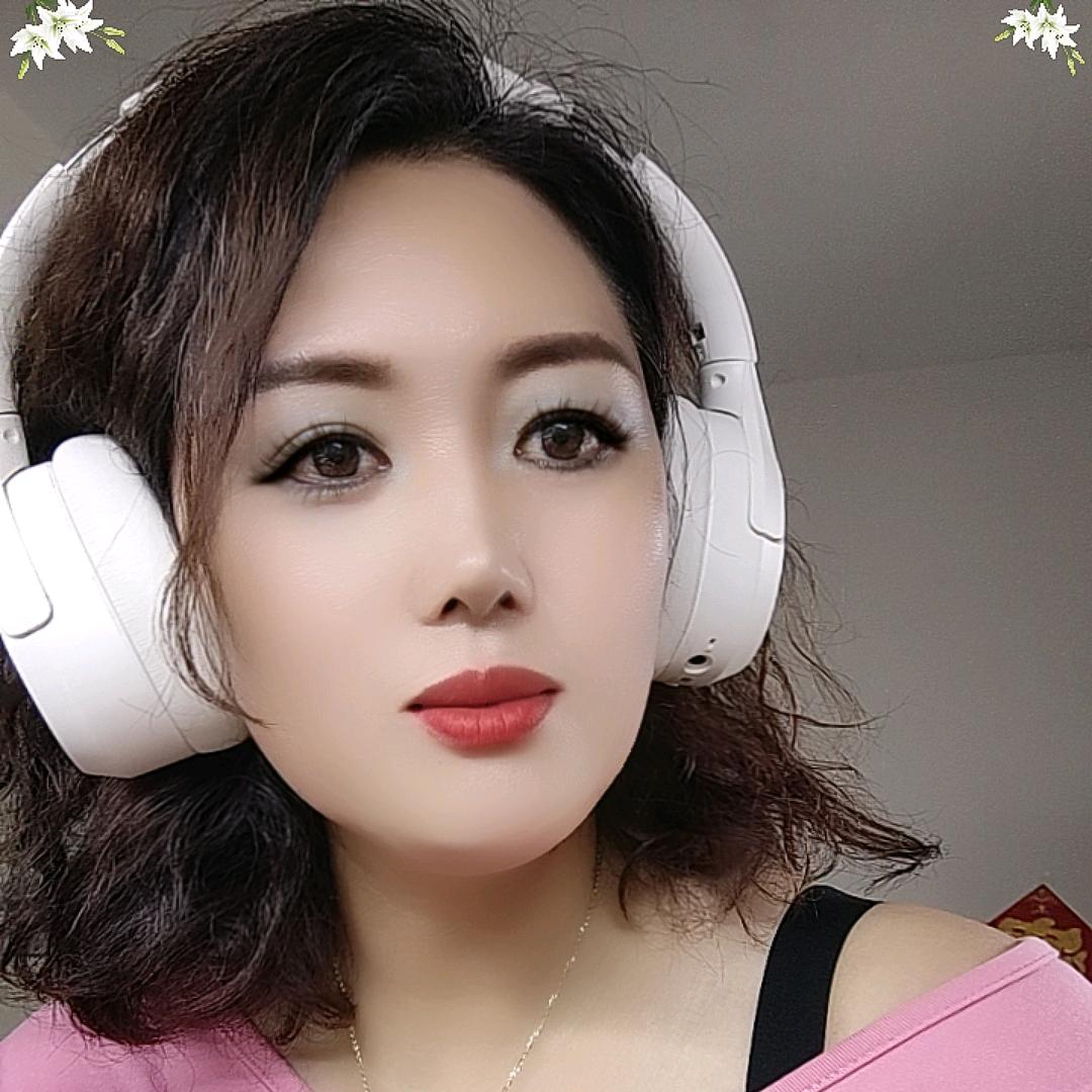 英子