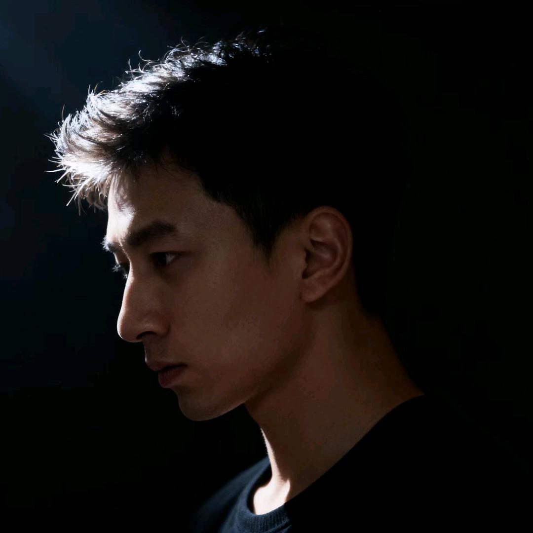 毕节烫发设计 星辰