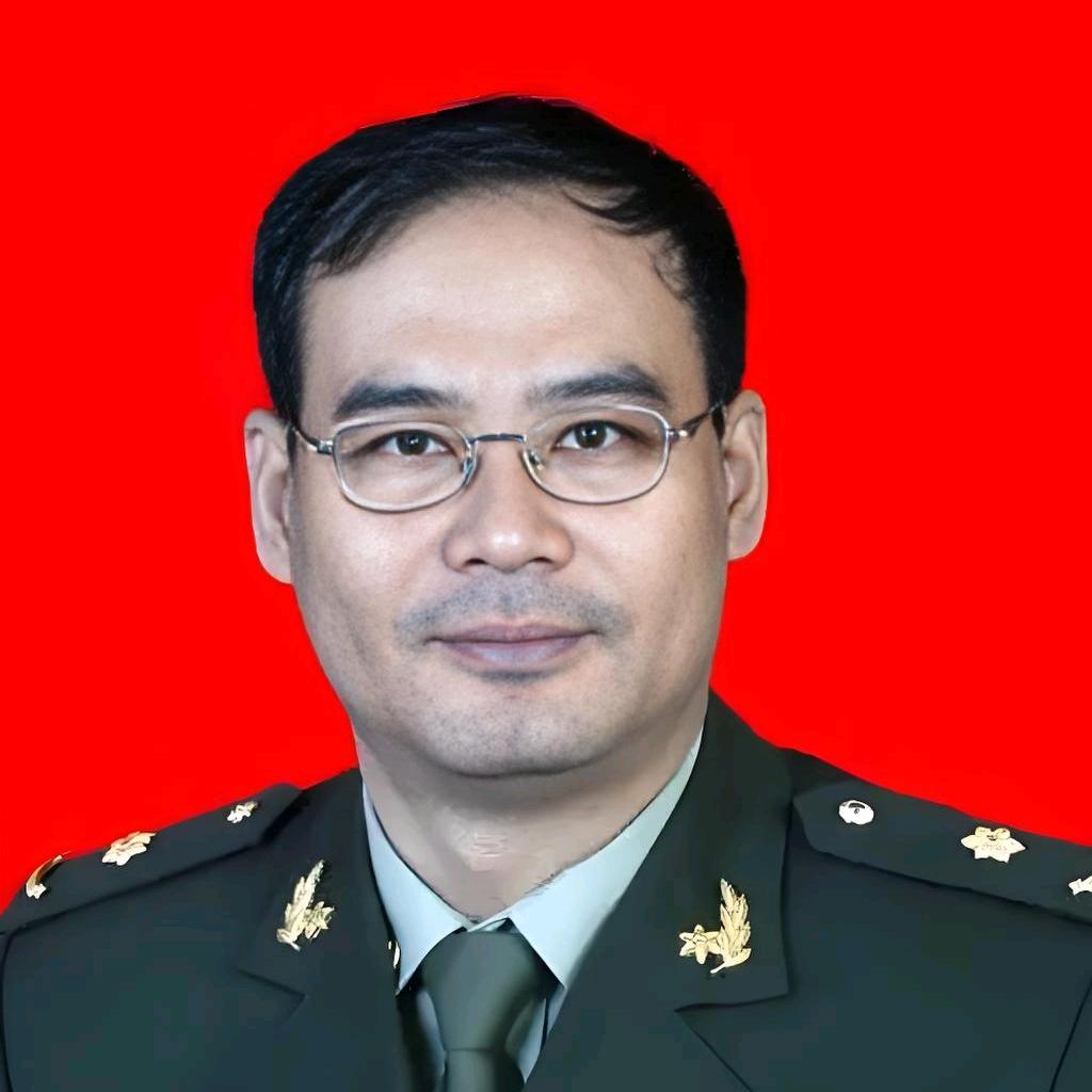 脊柱微创隰建成