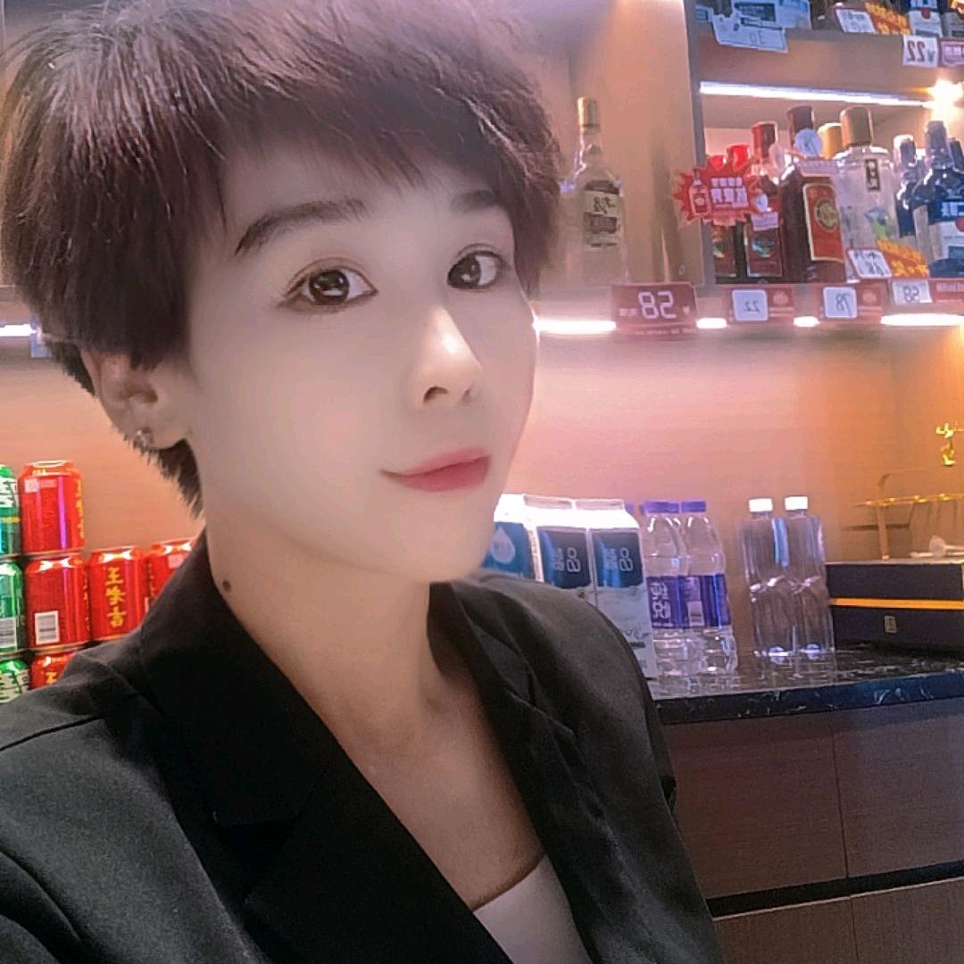 乡里菜耕陈经理