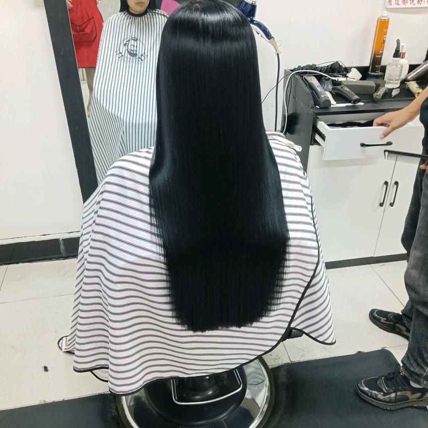 审美造型张哥专业收长头发