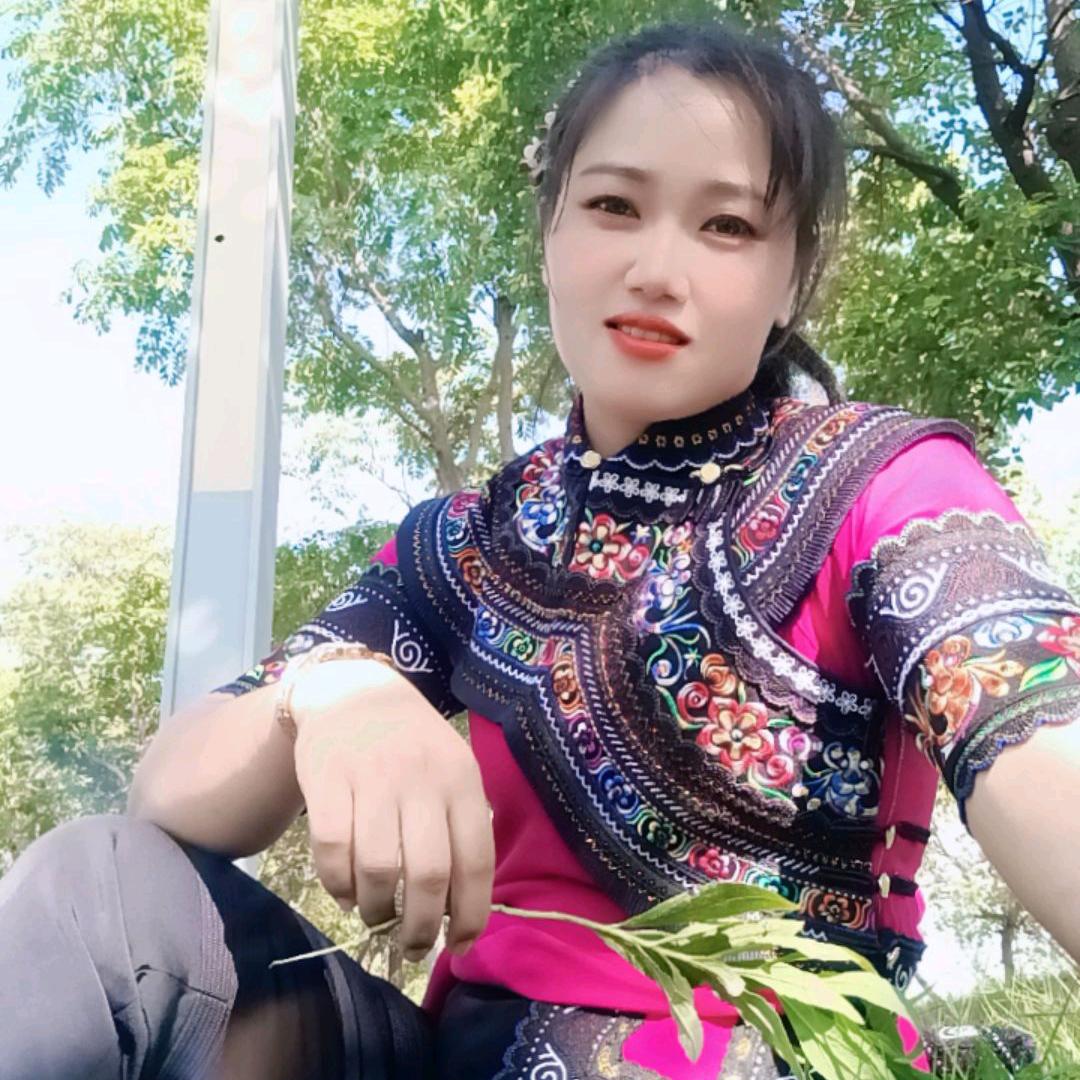 小芬