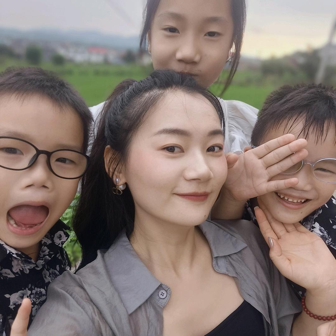 在芦溪开家电店的陈美玉