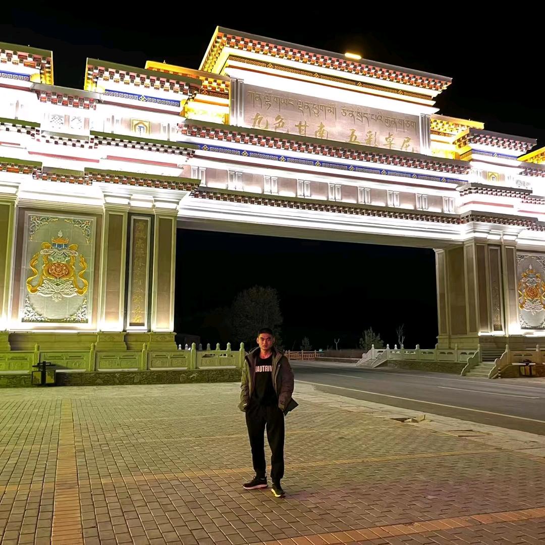 踌躇满志 黑曼巴 🎱
