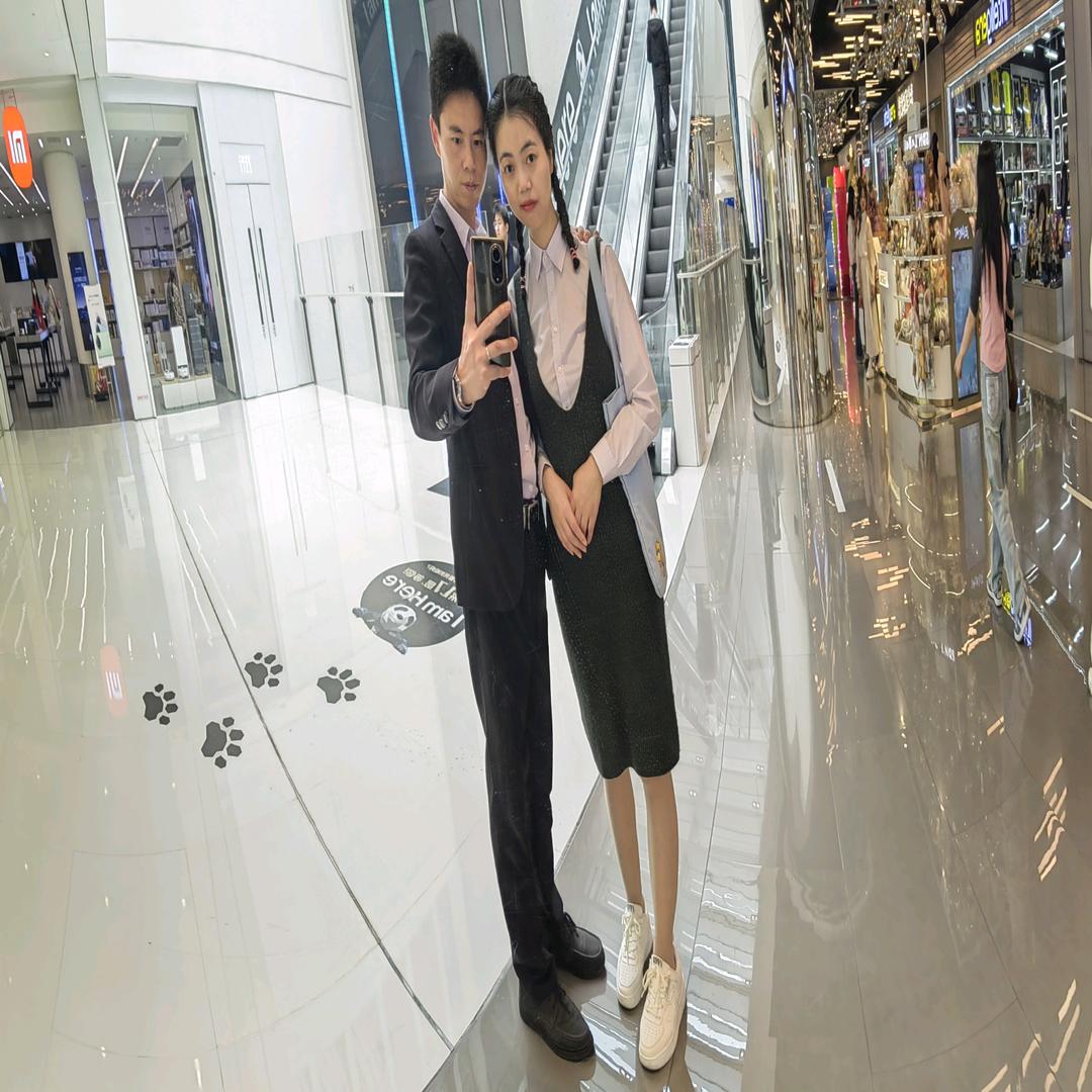 划过&小哀伤💞