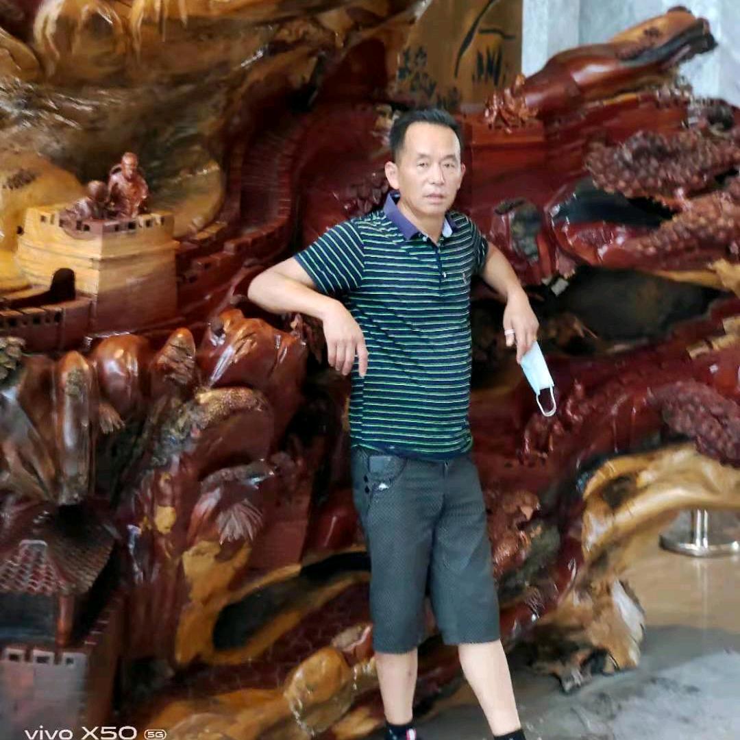 李经理卖和田玉