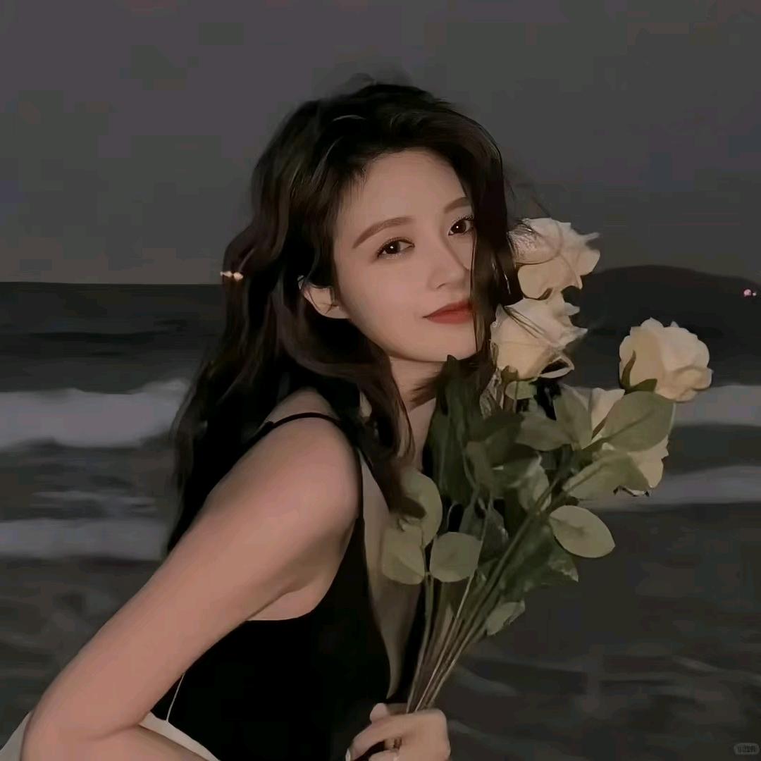 招财猫的小铃铛🔔